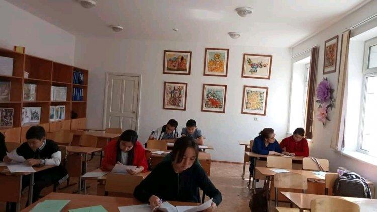 4 және 9 сынып оқушылары ББМЖ-ға дайындалуда.