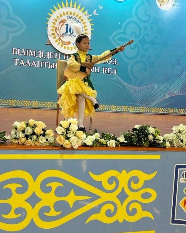 МУЗЫКАЛЫҚ АСПАПТАРДА ОЙНАЙТЫН ОҚУШЫЛАР АРАСЫНДА БАЙҚАУ ӨТКІЗІЛДІ.