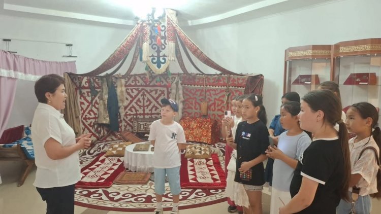 "Хакім Абай " атындағы мұражайға барып, қазақтың ұлы ақыны Абай Құнан­байұлының өмірі мен шығармашылығымен етене танысты.